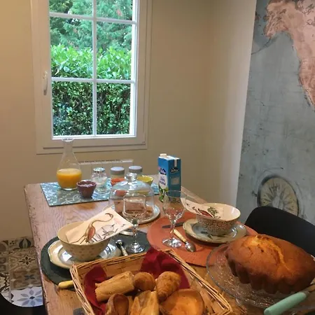 Maison D'hôtes Saint Ange Couette-café
